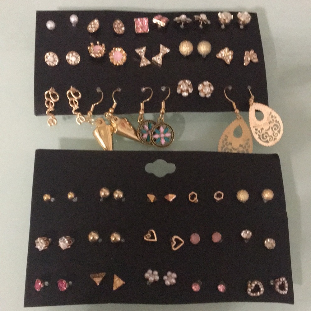 Earring packs 30 pairs